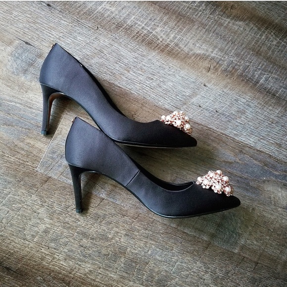XSOLDX NEW TED BAKER JEWELED BLK SATIN PUMPS - Picture 6 of 8